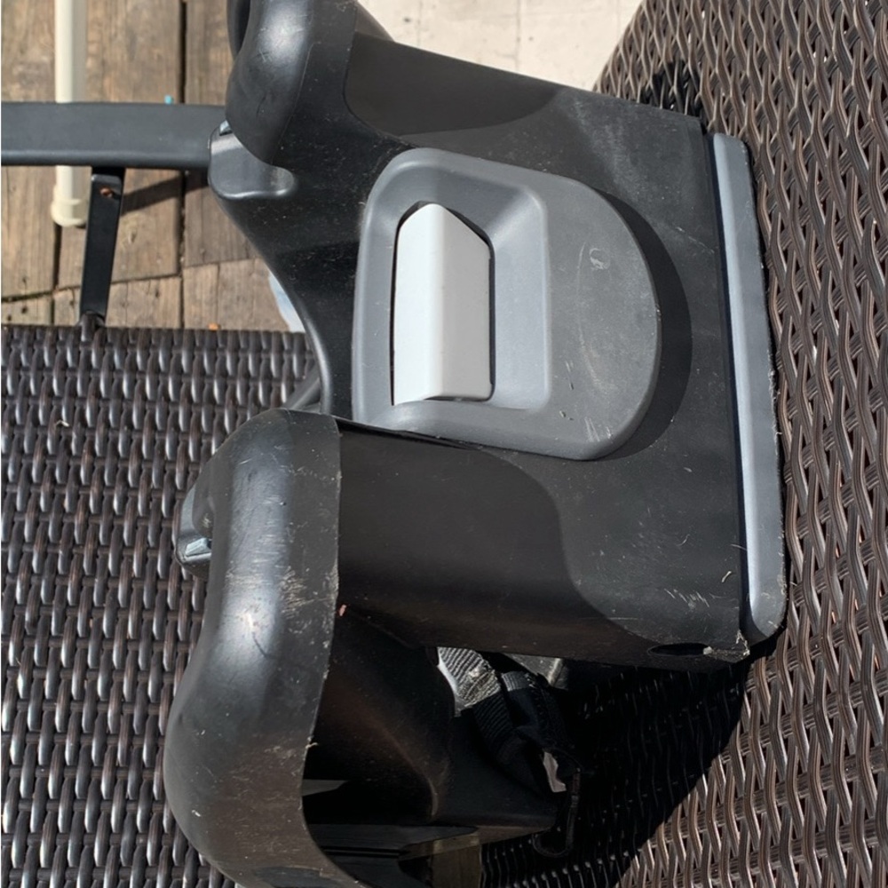 Car seat base